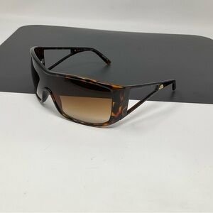 Jennifer Lopez women’s oversized shield sunglasses.  Rare htf